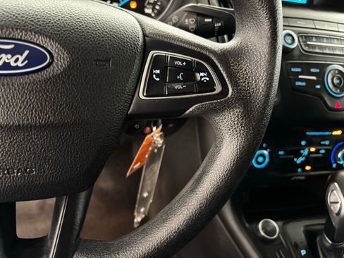 Used 2018 Ford Focus SE image 22