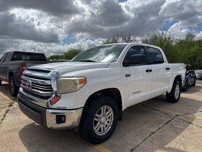 Used 2016 Toyota Tundra SR5 w/ SR5 Upgrade Package
