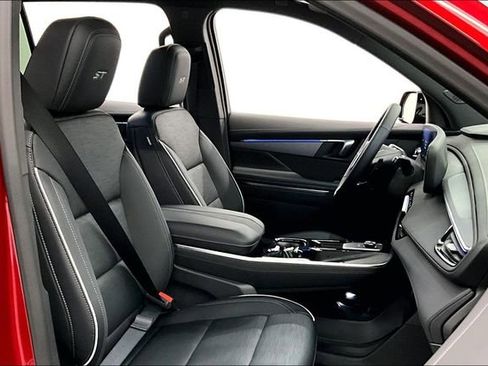 Used 2025 Buick Enclave Sport Touring w/ Power Package image 8