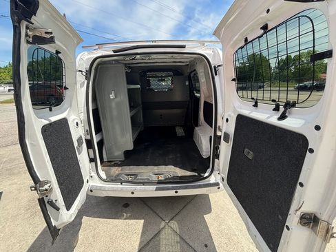 Used 2017 Nissan NV200 SV w/ Technology Package FWD image 24