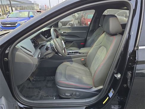 Used 2021 Hyundai Sonata SEL Plus w/ Tech Package image 11