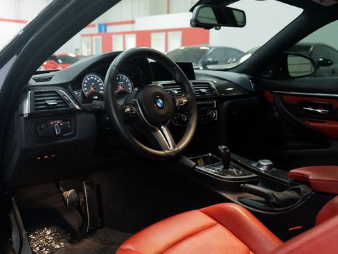 Used 2018 BMW M4 Coupe RWD image 23