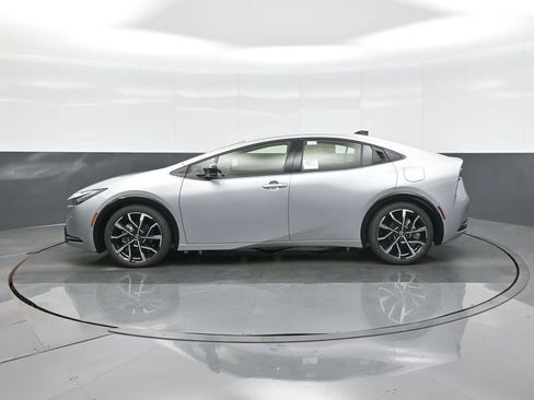 New 2026 Toyota Prius Plug-In Hybrid image 5