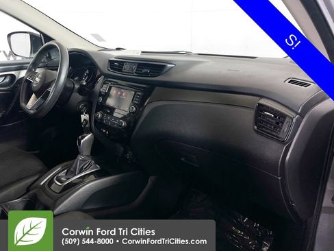 Used 2019 Nissan Rogue Sport S AWD/4WD image 28