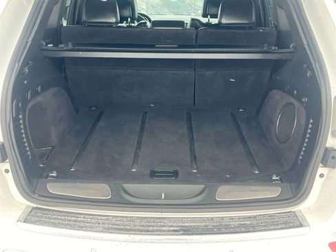 Used 2017 Jeep Grand Cherokee Overland w/ Jeep Active Safety Group image 33