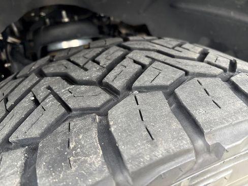 Used 2020 RAM 1500 Limited image 32