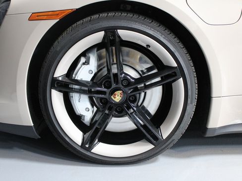 Certified 2023 Porsche Taycan image 11