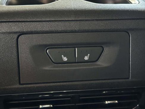 Used 2024 GMC Sierra EV Denali image 17