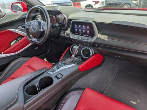 Used 2022 Chevrolet Camaro SS RWD image 12