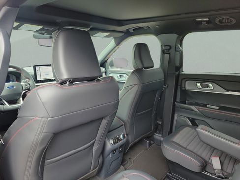New 2026 Ford Explorer ST-Line w/ ST-Line Street Pack AWD/4WD image 23