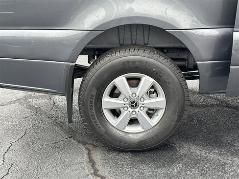 Used 2023 Mercedes-Benz Sprinter 2500 image 20