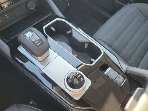 New 2026 Mitsubishi Outlander SE FWD image 33