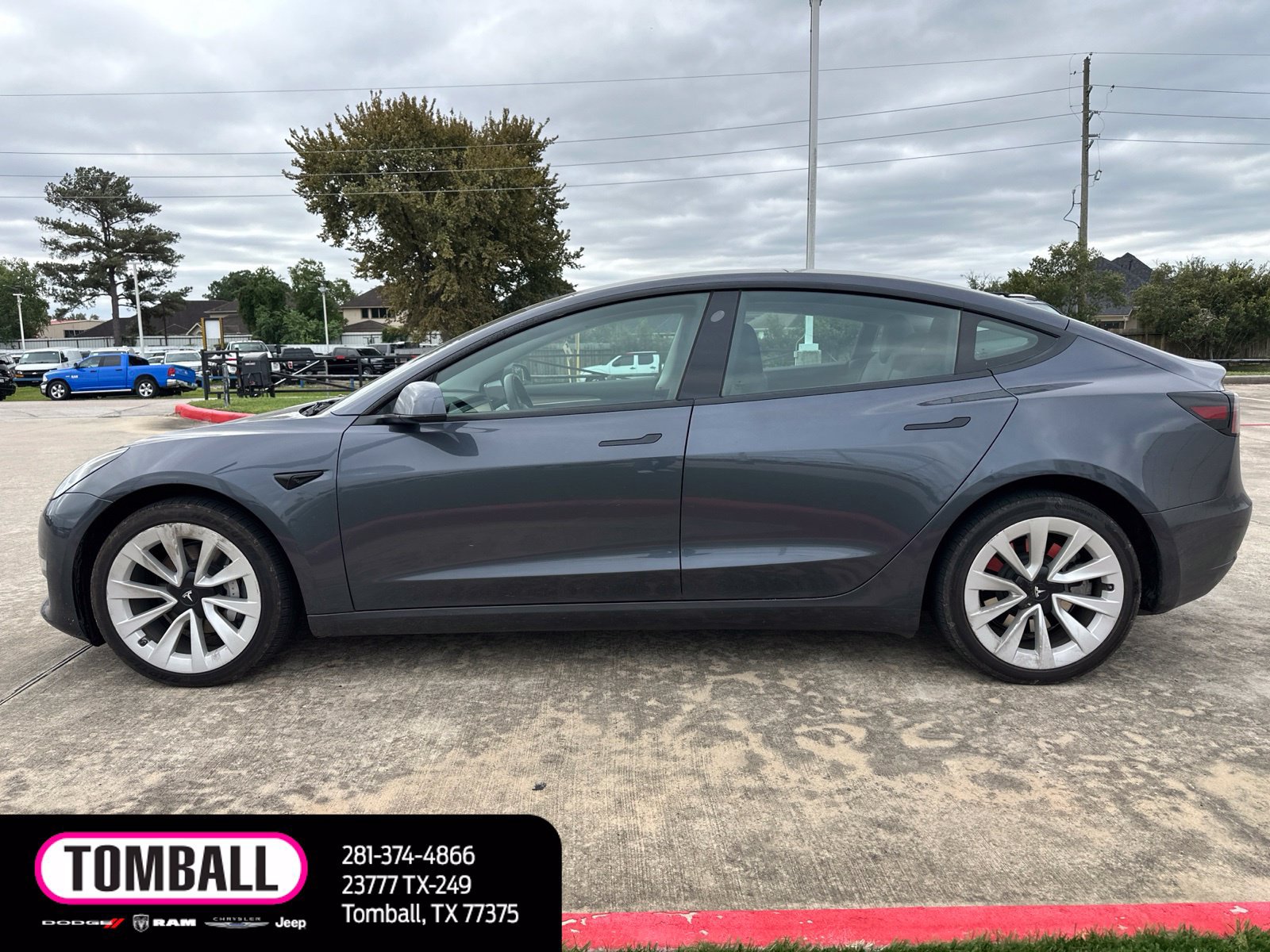 Used 2023 Tesla Model 3 Standard Range RWD image 4