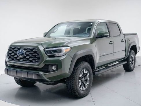Used 2022 Toyota Tacoma TRD Off-Road w/ TRD Premium Off Road Package AWD/4WD image 1