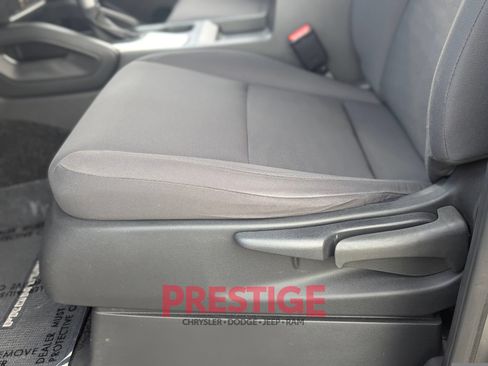 Used 2022 Nissan Frontier S w/ Technology Package RWD image 26