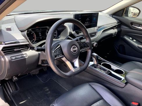 Used 2024 Nissan Altima 2.5 SR w/ SR Premium Package FWD image 18
