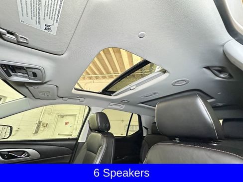 Used 2019 Chevrolet Traverse LT w/ LT Premium Package image 4