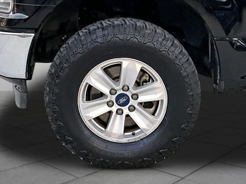 Used 2018 Ford F150 XLT AWD/4WD image 10