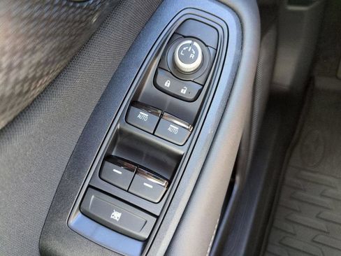 Used 2025 Subaru Outback Premium AWD/4WD image 19