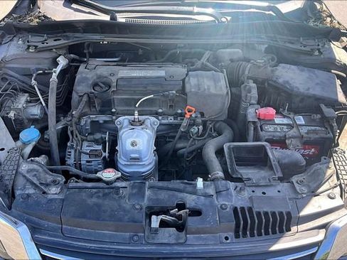 Used 2015 Honda Accord EX image 9