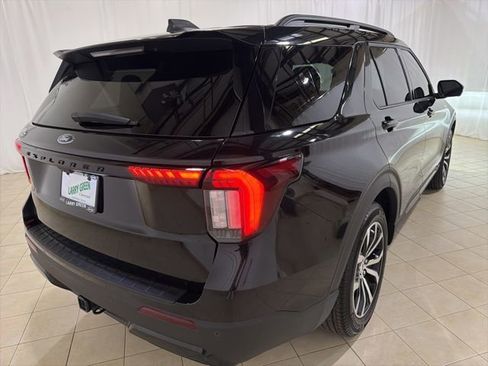 Used 2025 Ford Explorer ST-Line RWD image 5