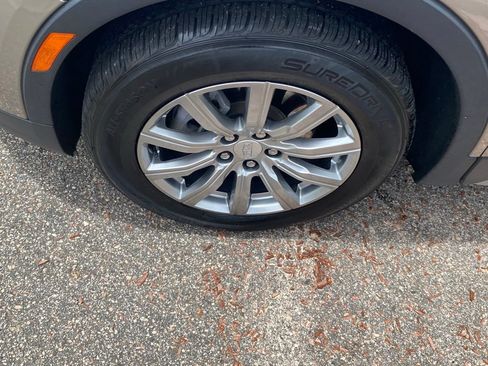 Used 2023 Cadillac XT4 Premium Luxury AWD/4WD image 22
