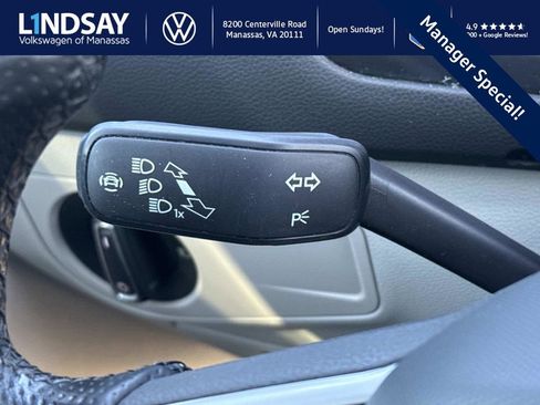 Used 2022 Volkswagen Tiguan SE R-Line image 22