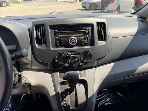 Used 2017 Chevrolet City Express LT image 11