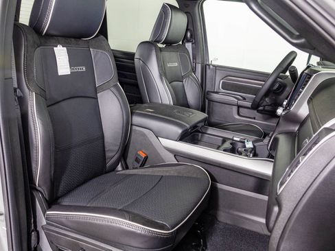 New 2026 RAM 2500 Laramie w/ Night Edition image 45