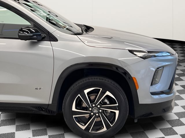 Certified 2026 Buick Enclave Sport Touring AWD/4WD image 19