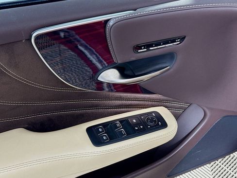 Used 2018 Lexus LS 500 AWD w/ Luxury Package image 18