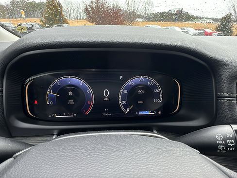 Used 2024 Jeep Wagoneer Series II image 31