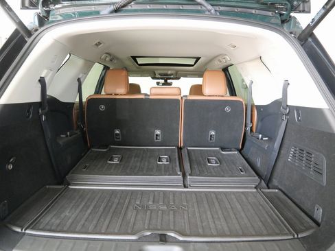 Used 2023 Nissan Pathfinder Platinum w/ Cargo Package image 25