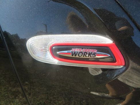 Used 2016 MINI Cooper S image 9