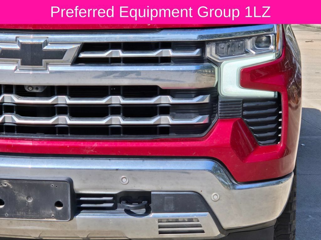 Used 2023 Chevrolet Silverado 1500 LTZ w/ LTZ Convenience Package II AWD/4WD image 11