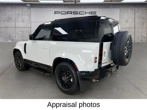 Used 2025 Land Rover Defender 90 X-Dynamic SE AWD/4WD image 3