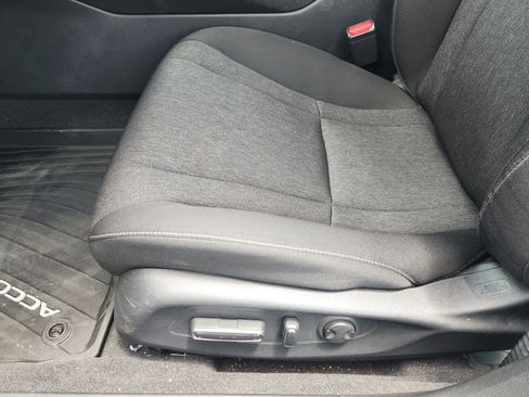 Used 2025 Honda Accord SE image 29