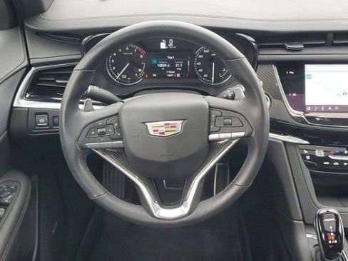 Used 2025 Cadillac XT6 Sport w/ LPO, Floor Liner Package image 8
