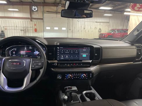 Certified 2023 GMC Sierra 1500 SLT w/ SLT Premium Package image 13