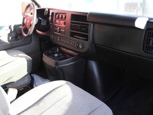 Used 2011 Chevrolet Express 3500 LT w/ LT Preferred Equipment Group image 18