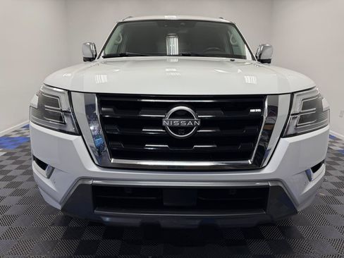 Used 2021 Nissan Armada Platinum w/ Captain's Chairs Package RWD image 2