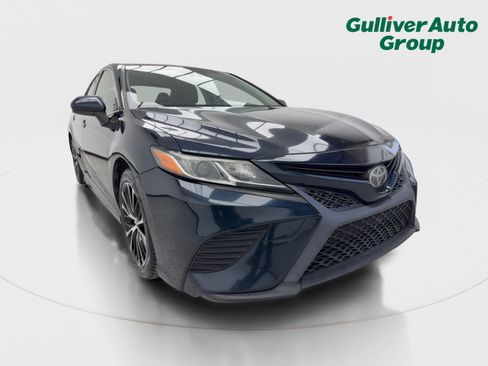 Used 2018 Toyota Camry SE image 13