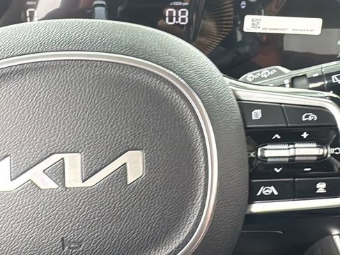 New 2026 Kia Carnival EX FWD image 27