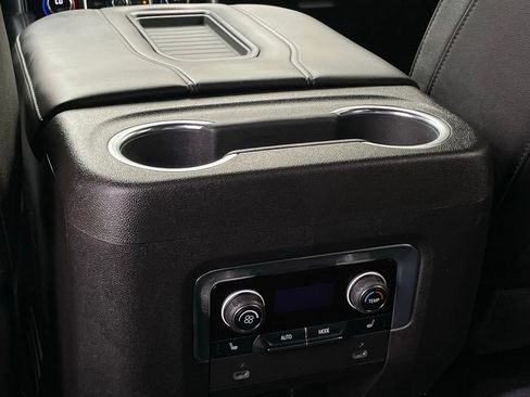 Used 2023 Chevrolet Tahoe Z71 w/ Luxury Package AWD/4WD image 23