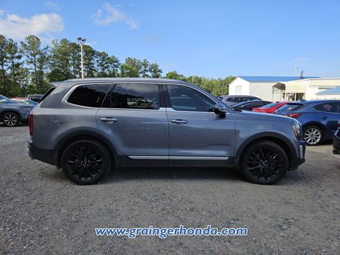 Used 2022 Kia Telluride SX w/ Towing Package FWD image 6