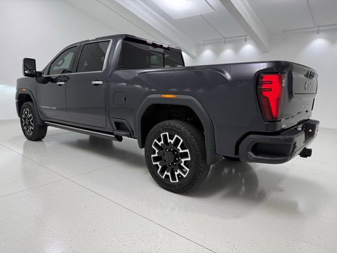Used 2024 GMC Sierra 2500 Denali w/ Denali Reserve Package image 6