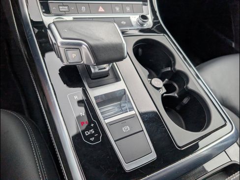 Used 2025 Audi Q7 3.0T Premium Plus AWD/4WD image 15