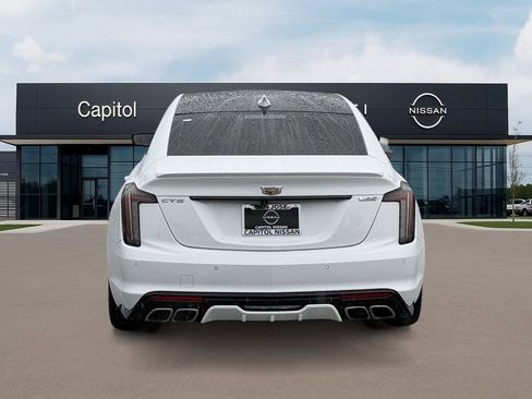 Used 2022 Cadillac CT5 V image 6