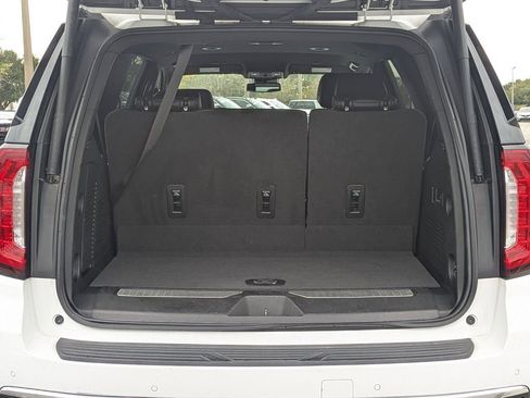 Certified 2023 GMC Yukon Denali image 8