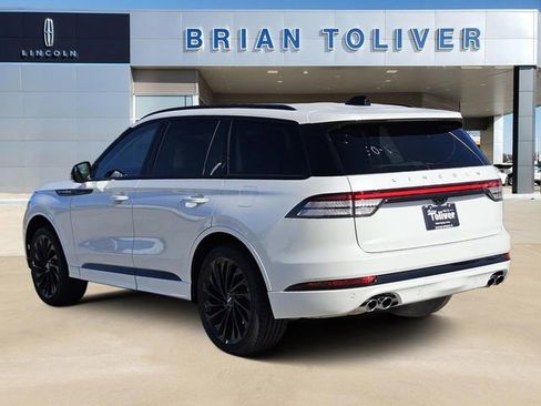 New 2026 Lincoln Aviator Reserve image 4